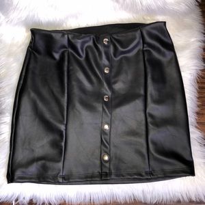 ‼️NEW‼️ Faux leather Skirt